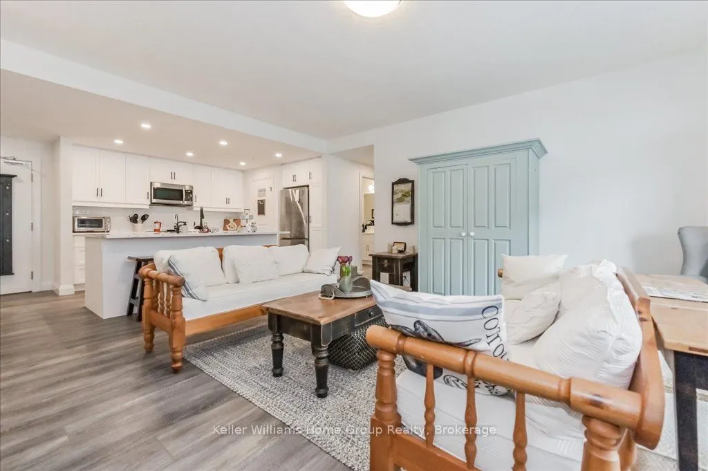 99A Farley Road, #101