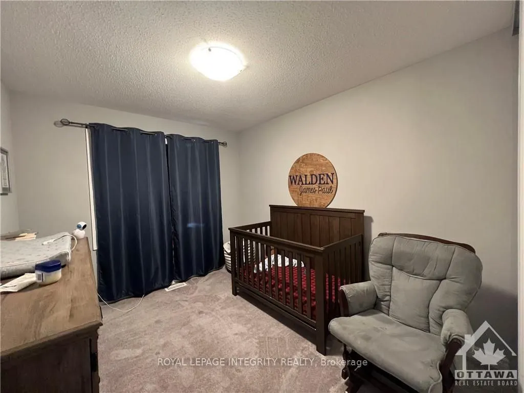 153 BANDELIER Way