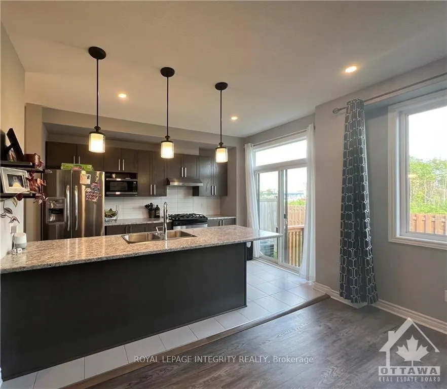 153 BANDELIER Way