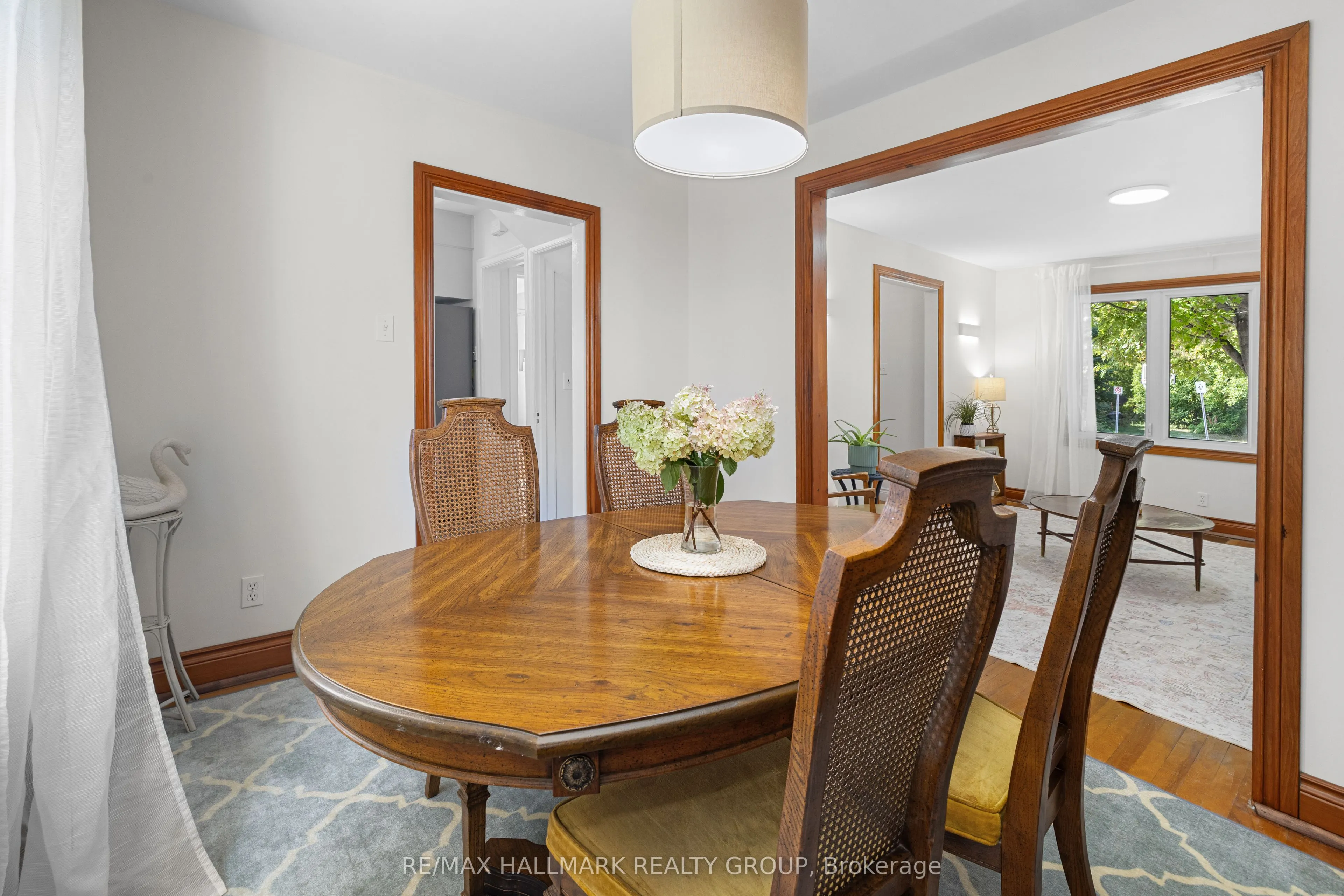 337 Hinton Avenue S