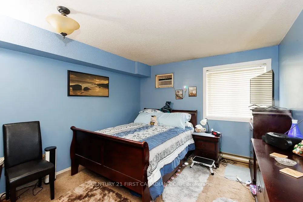725 Deveron Crescent, #204