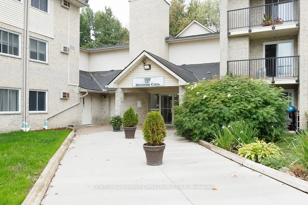 725 Deveron Crescent, #204