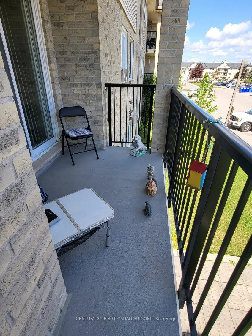 725 Deveron Crescent, #204