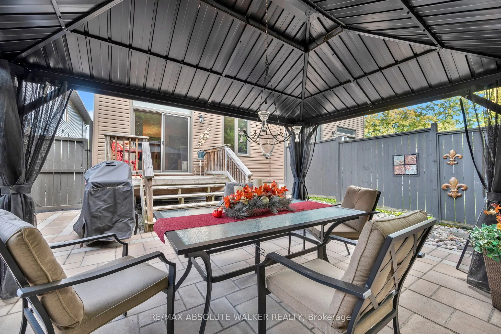 502 Moodie Drive