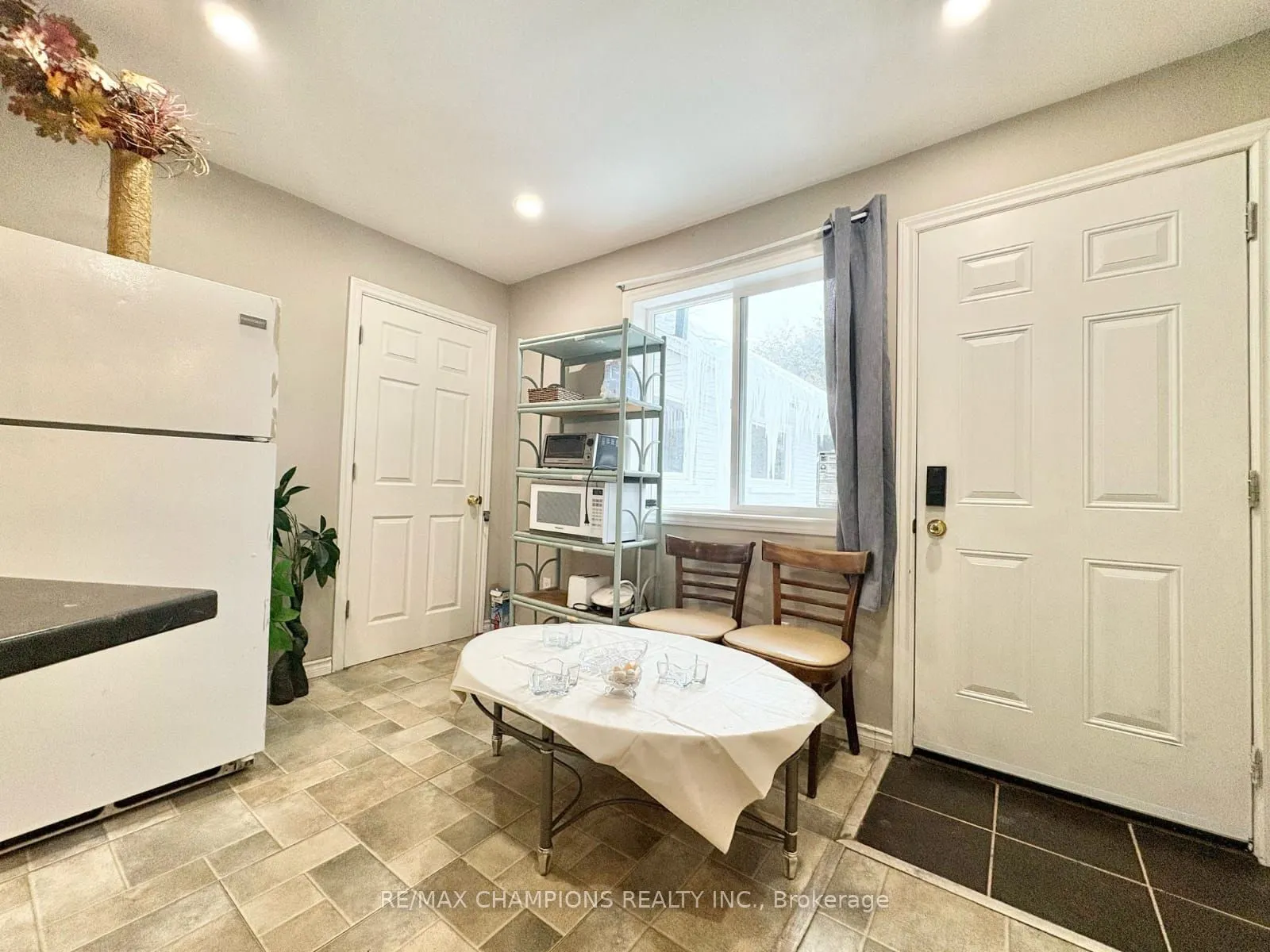 265 GLENRIDGE Drive