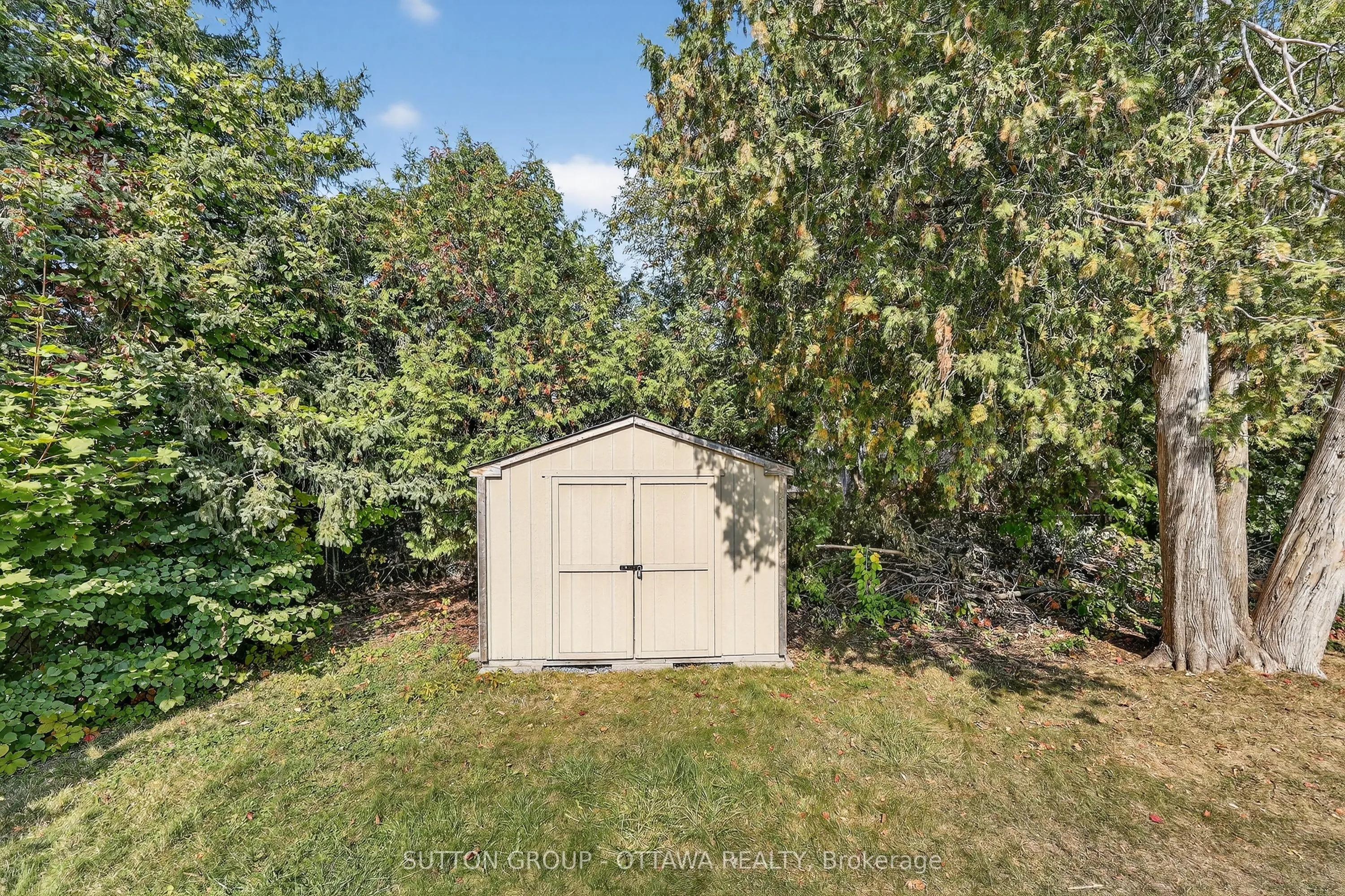 1000 Adley Road N