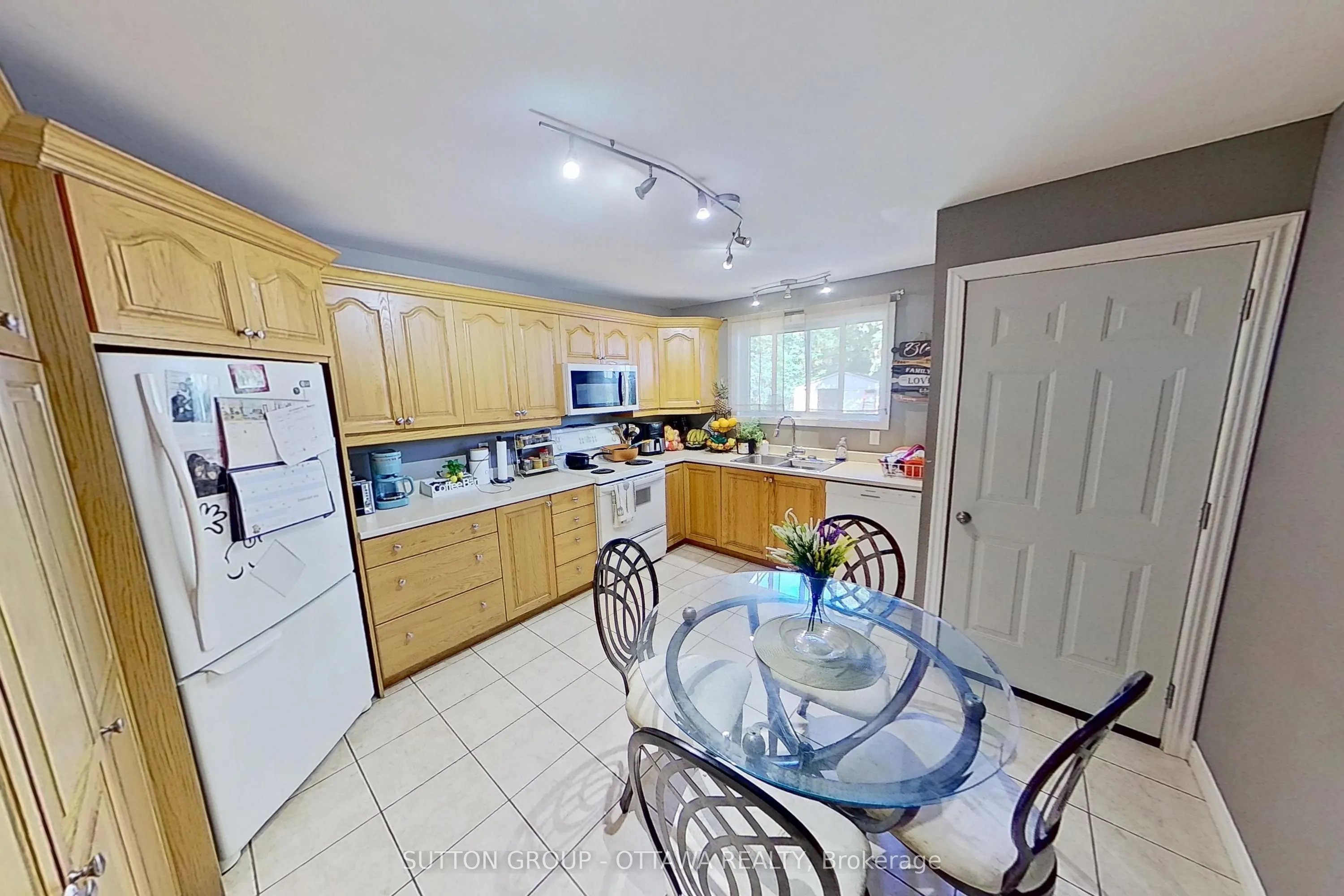1000 Adley Road N