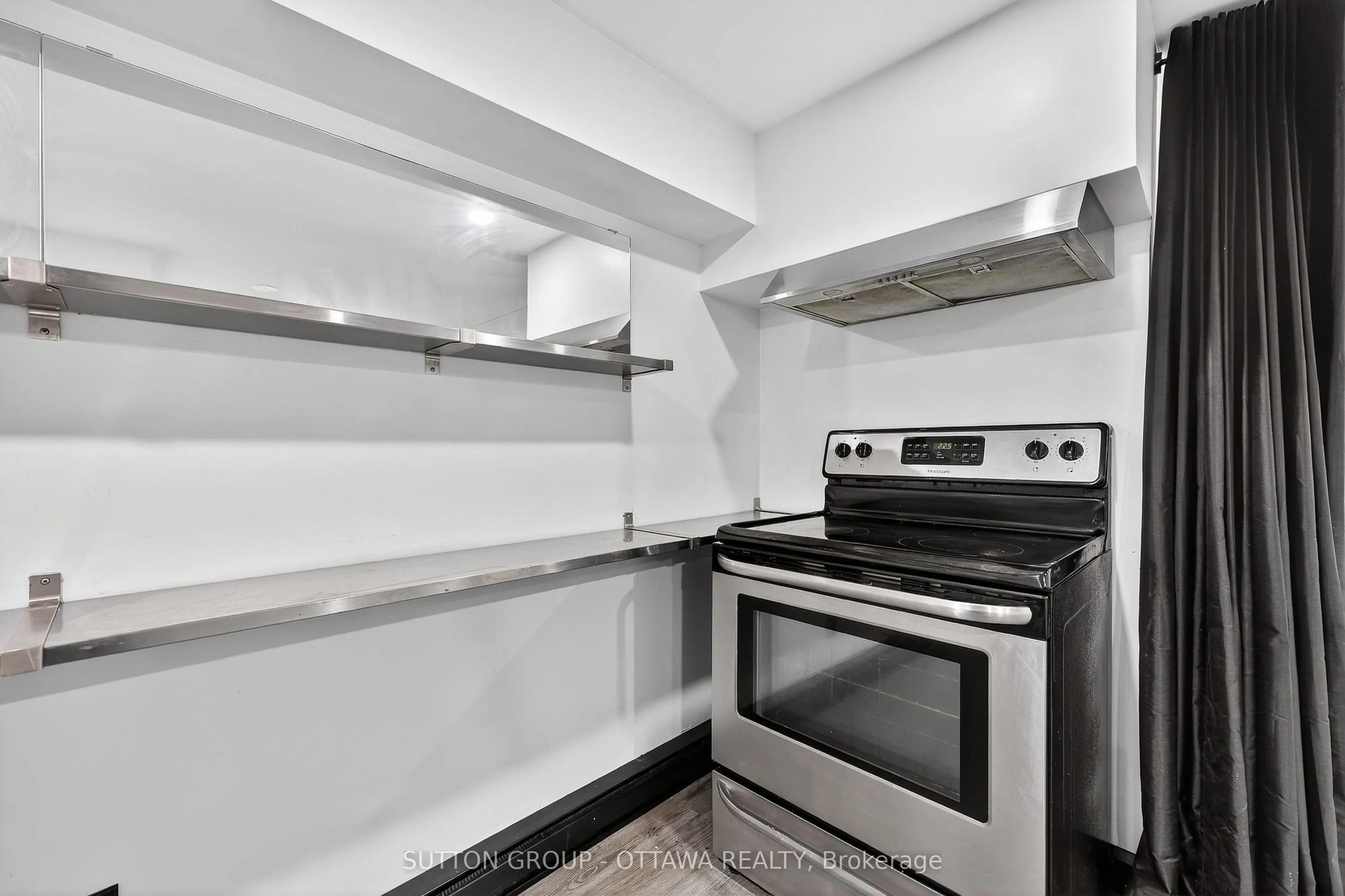 1000 Adley Road N