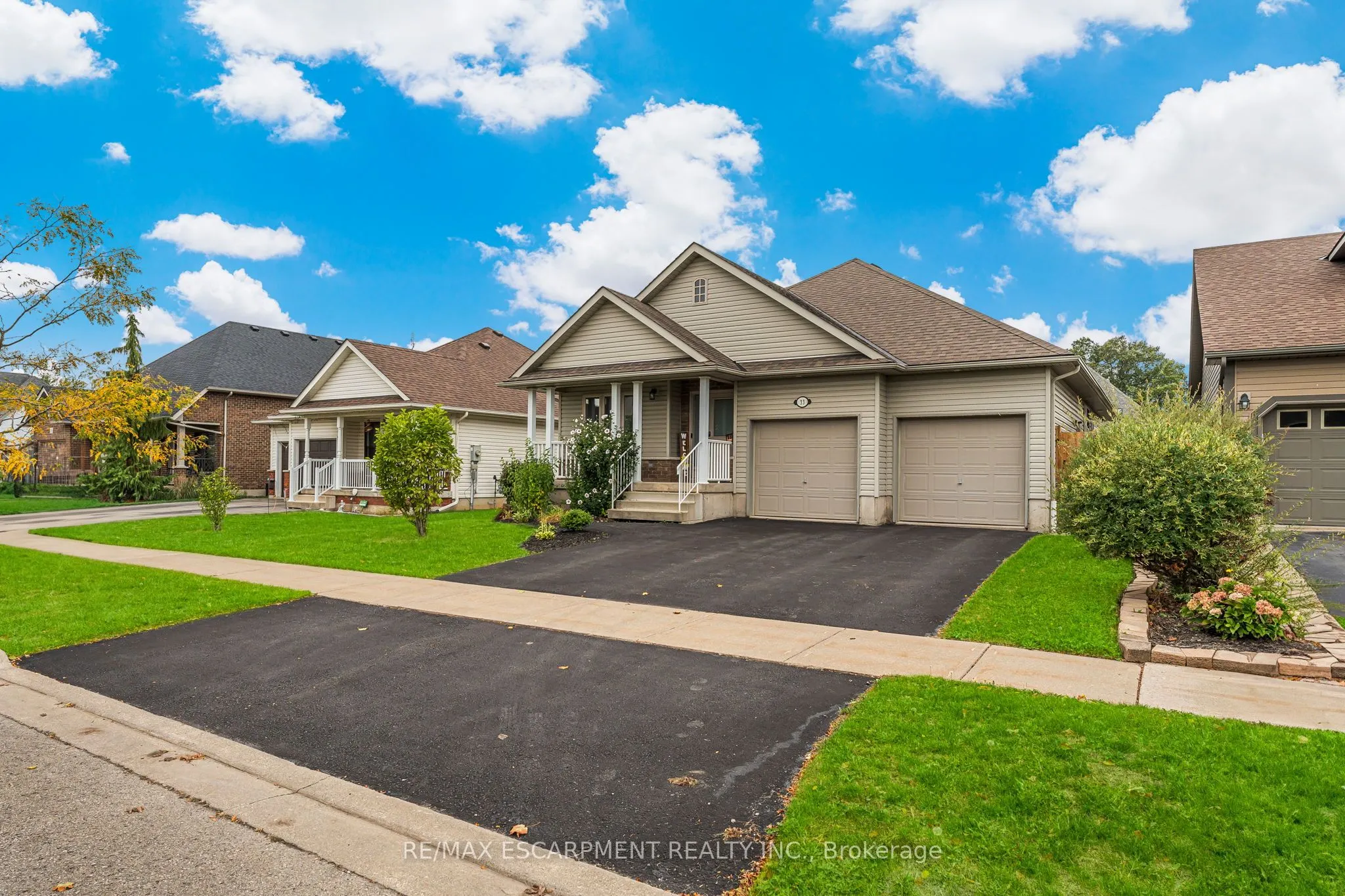 33 Sarah Crescent