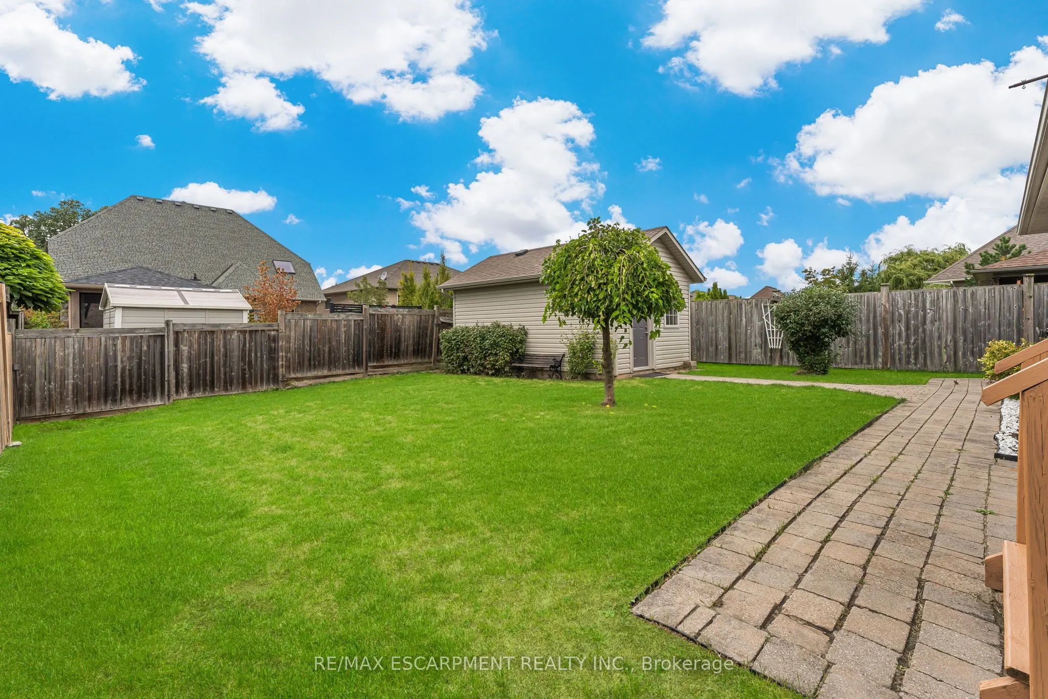 33 Sarah Crescent