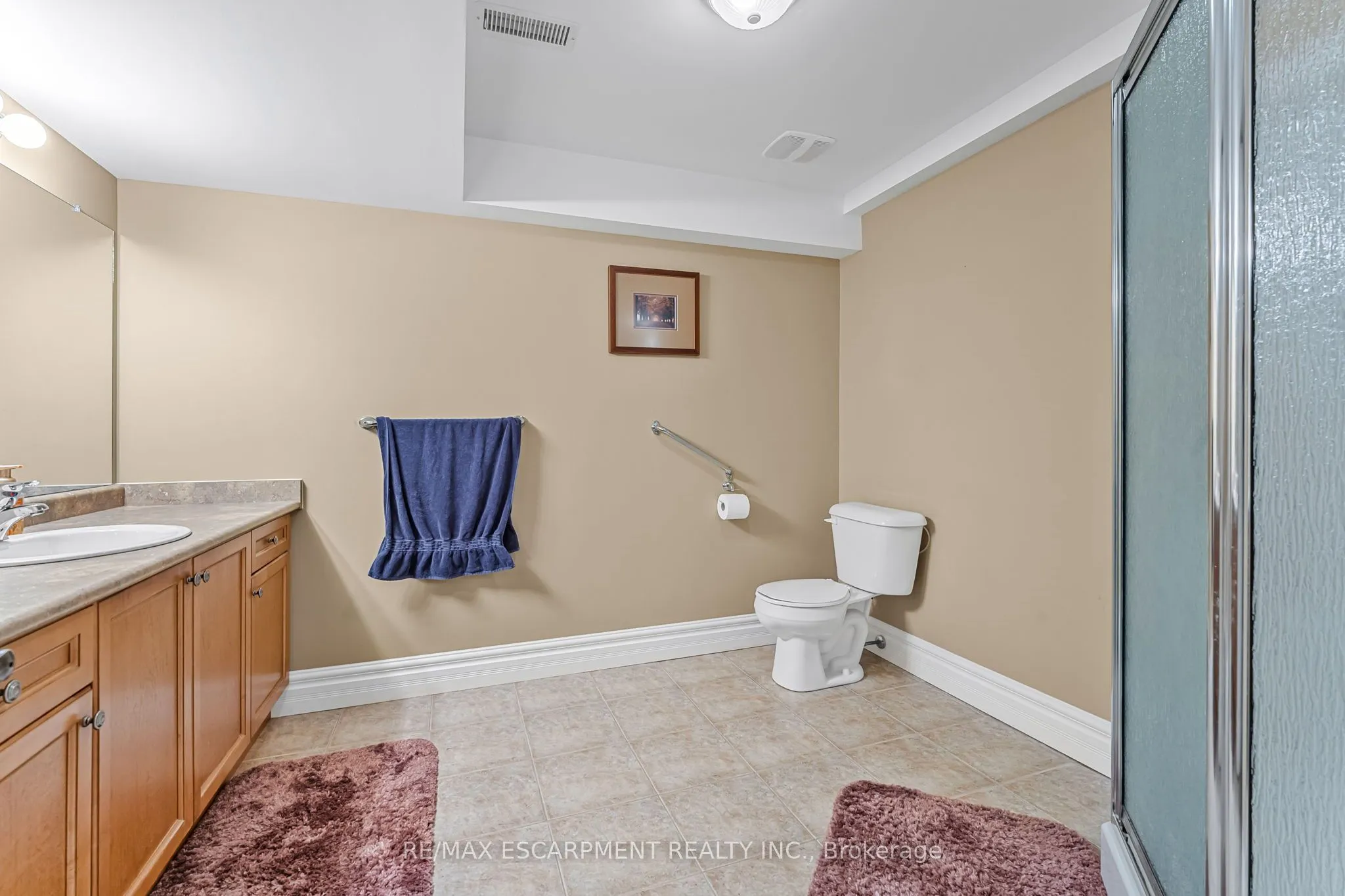 33 Sarah Crescent