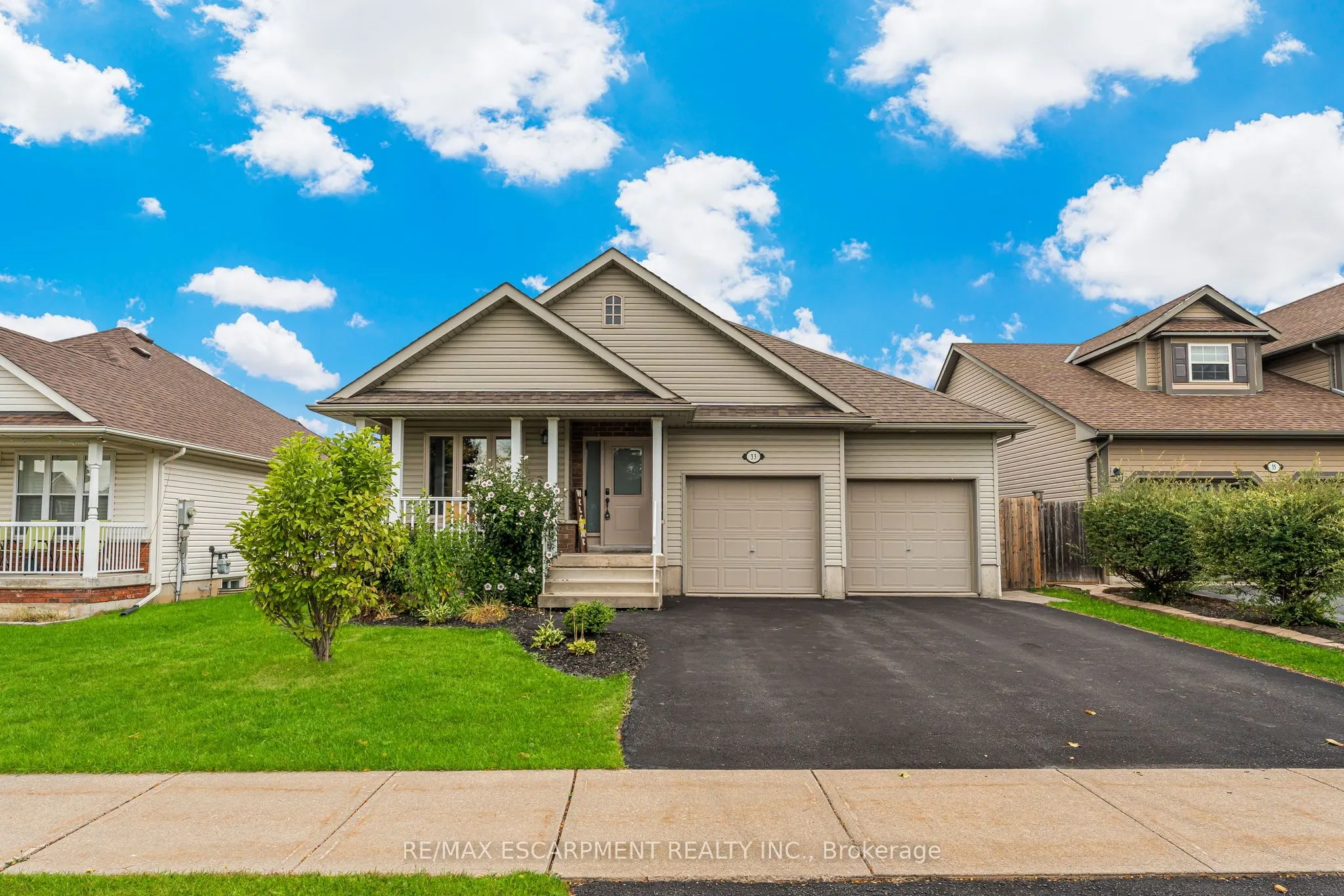 33 Sarah Crescent