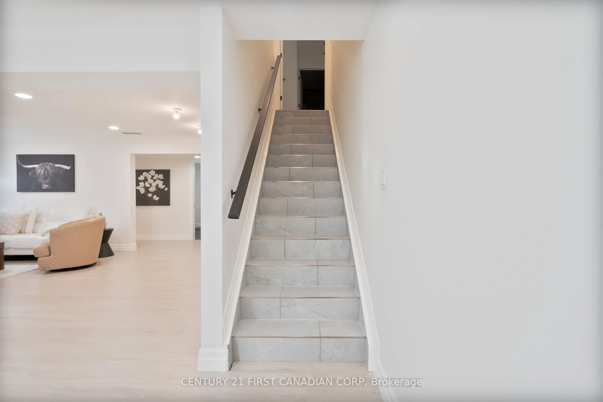 161 Collins Way