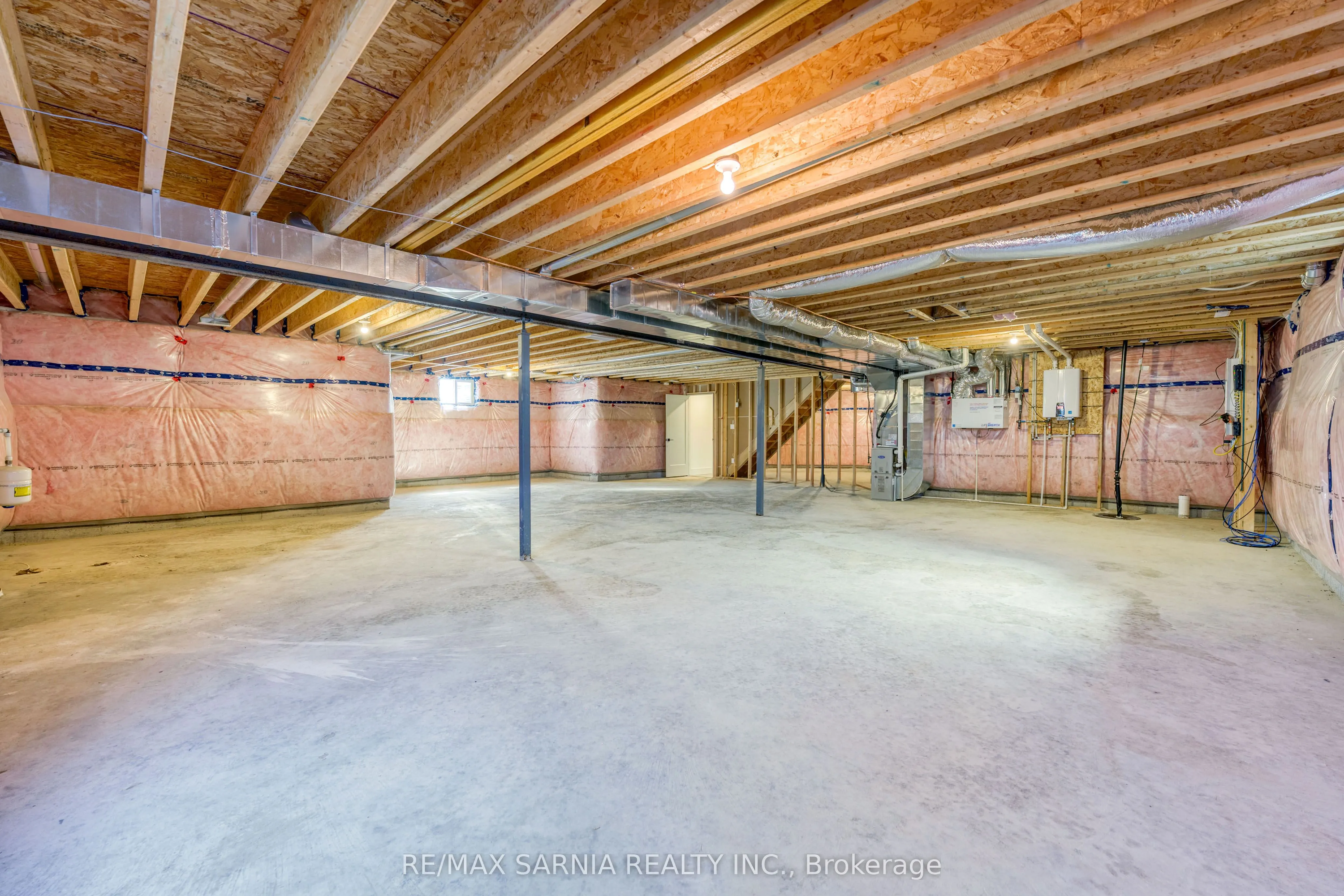7604 THOMAS Street