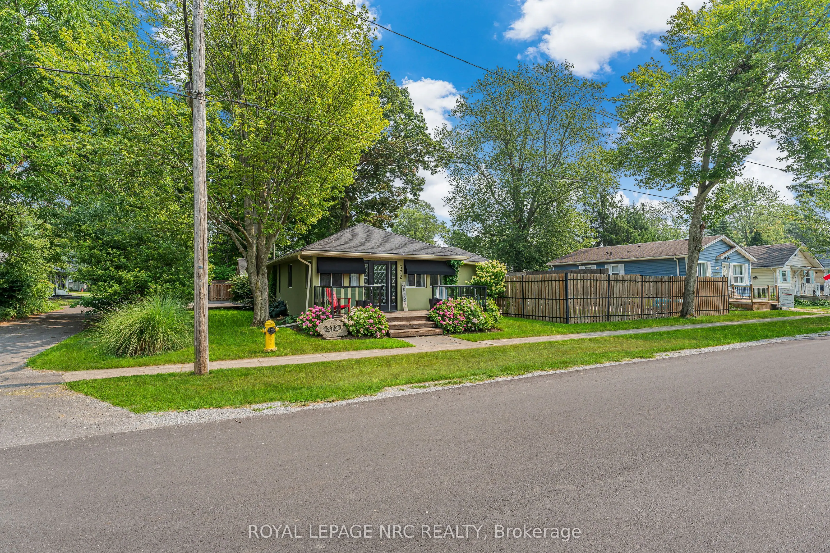 372 Lakewood Avenue