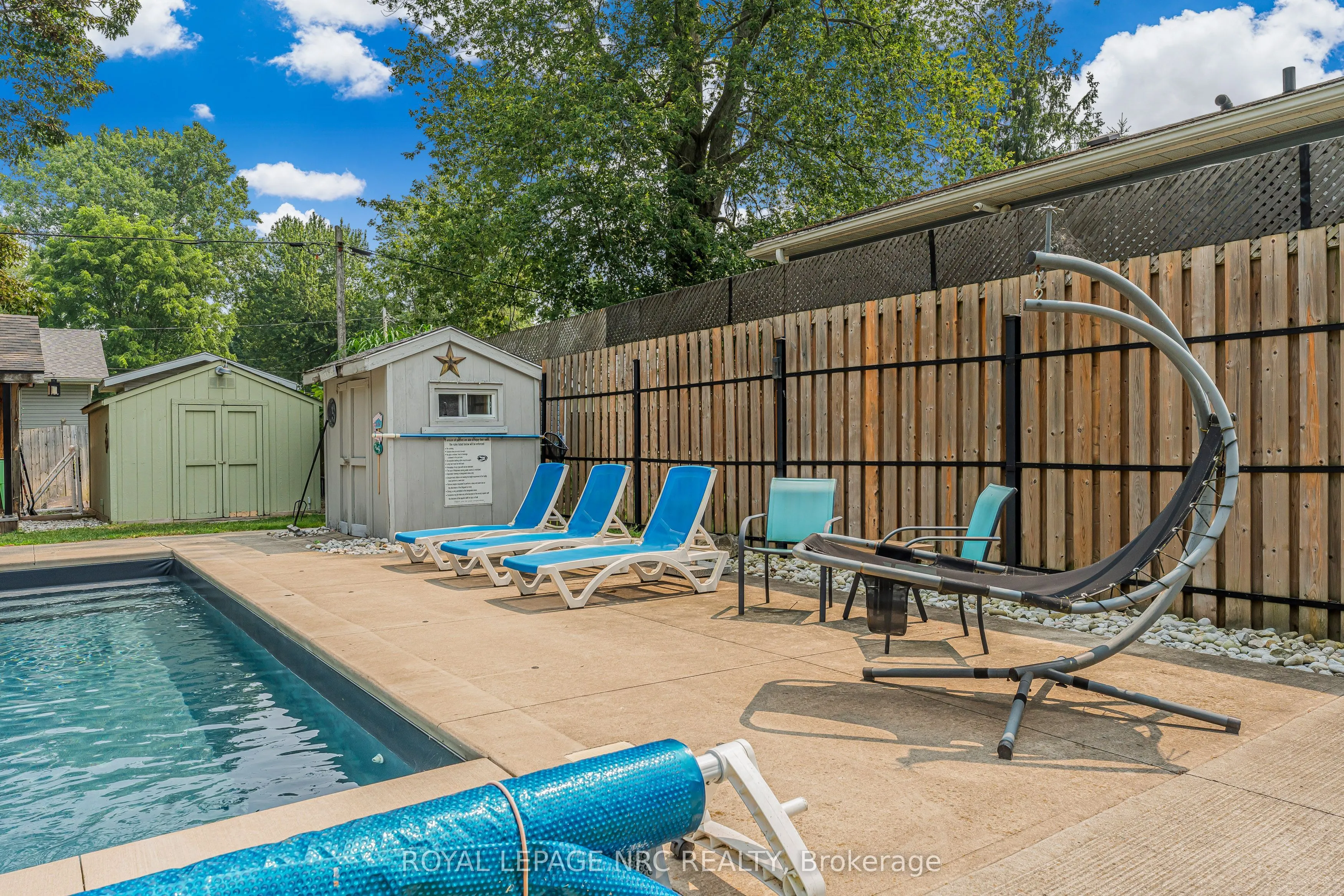 372 Lakewood Avenue