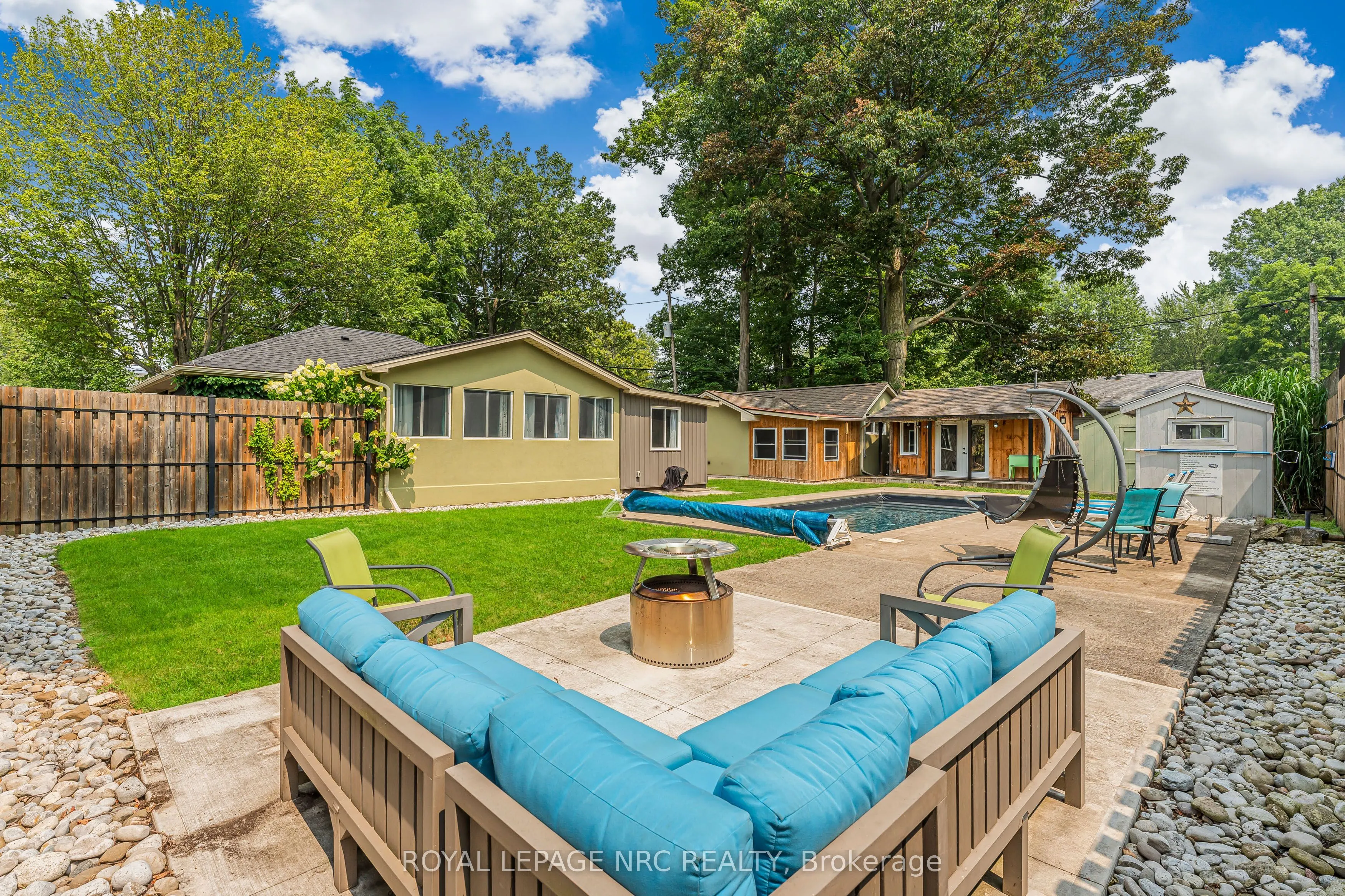 372 Lakewood Avenue