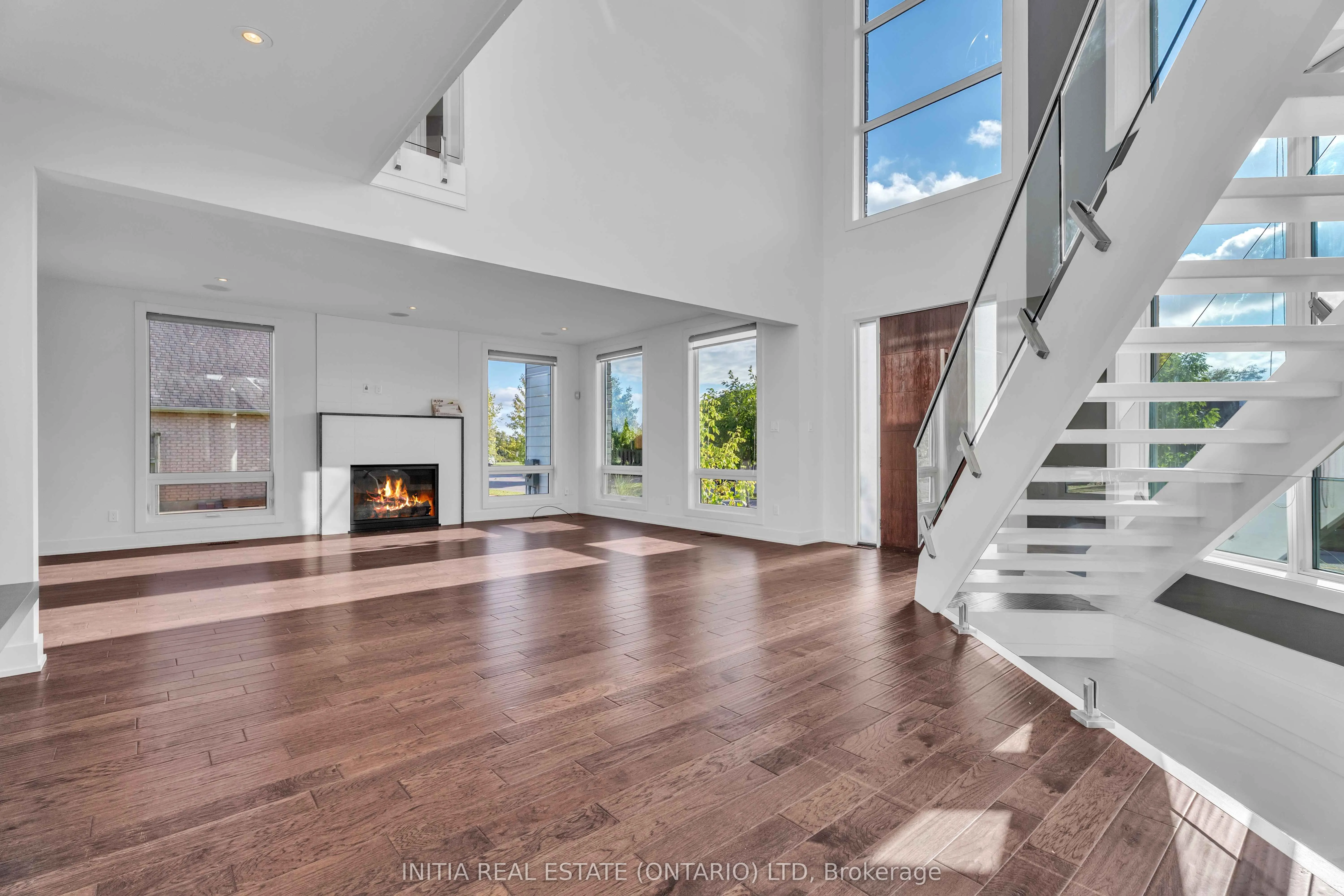 115 South Carriage Road