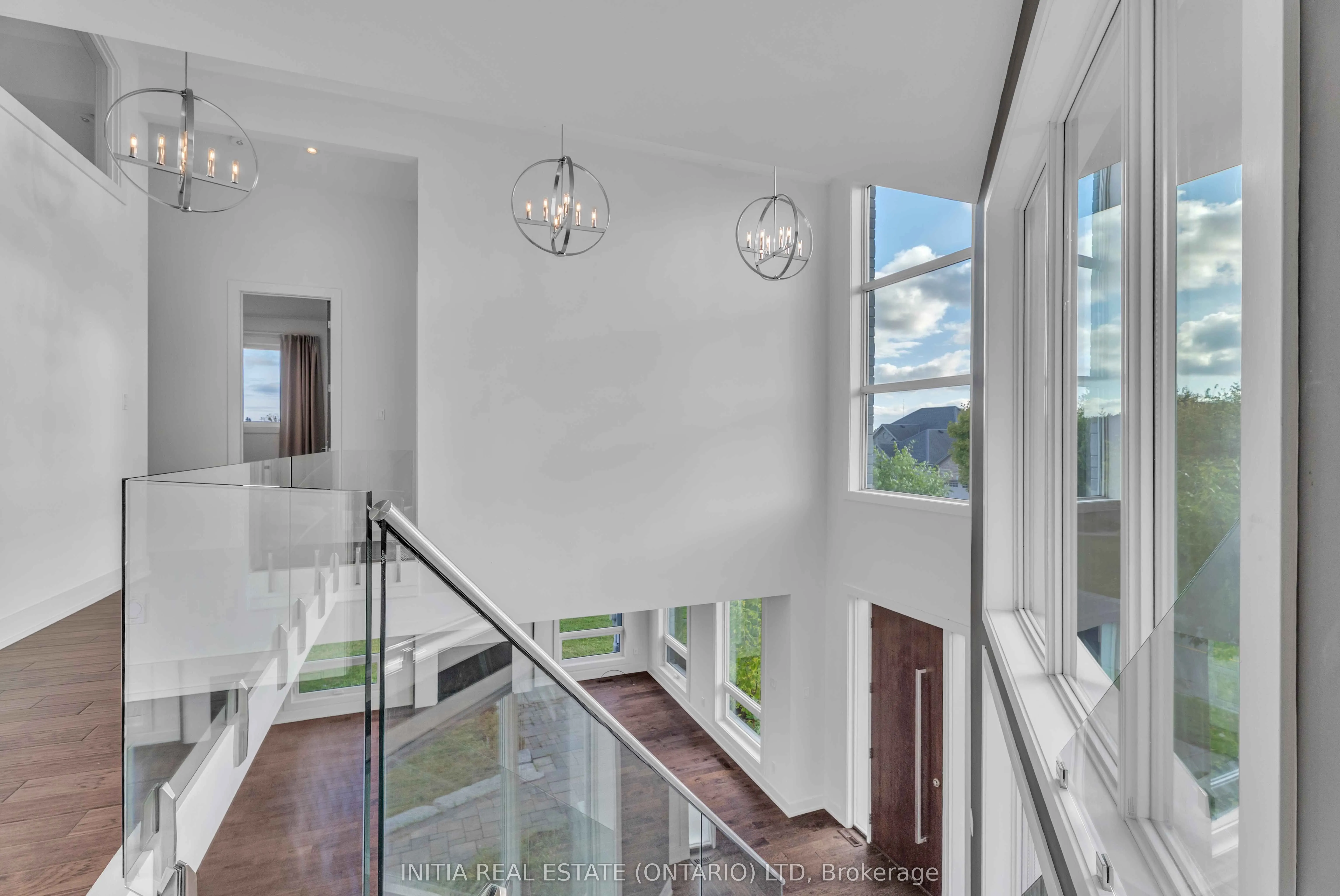 115 South Carriage Road