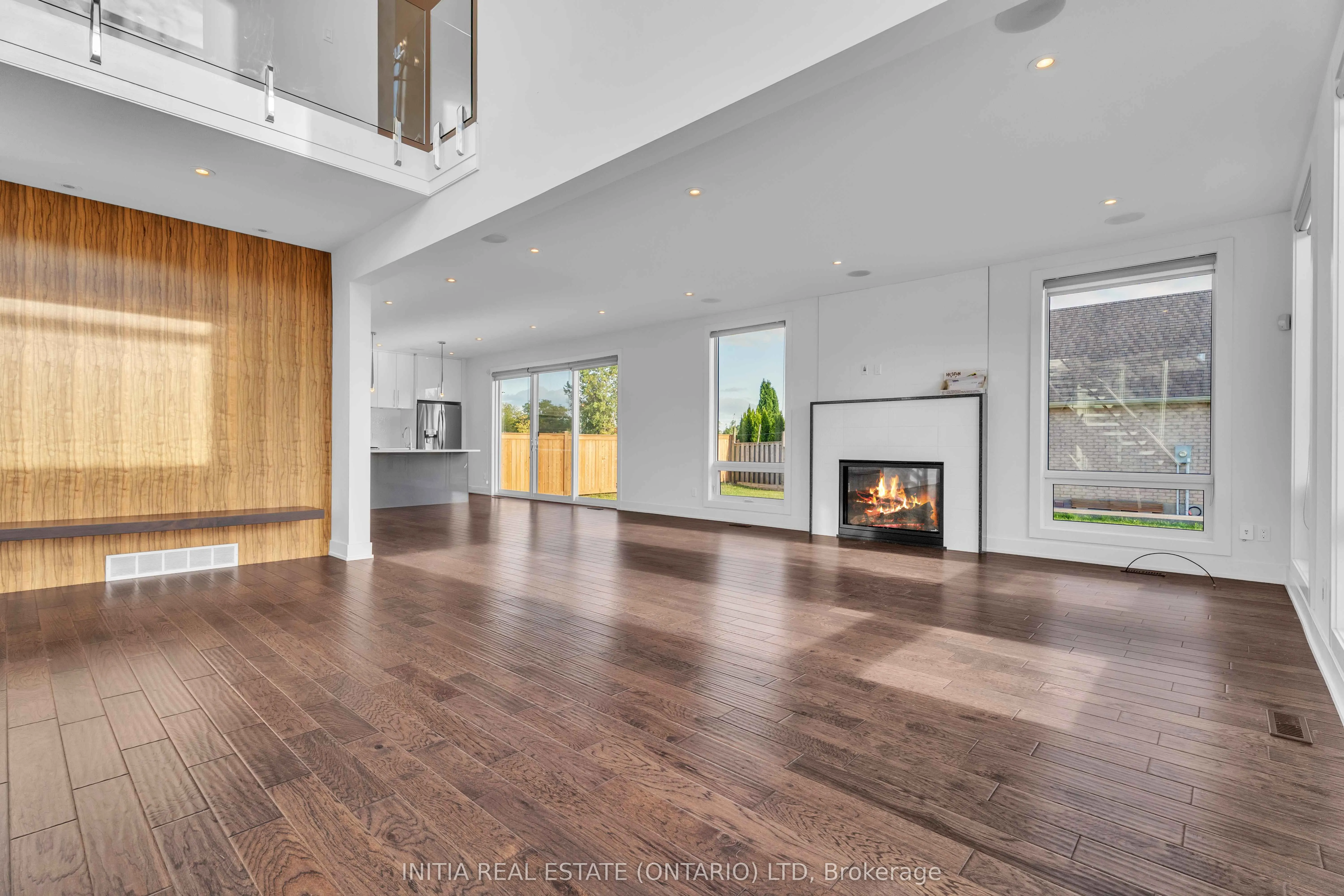 115 South Carriage Road