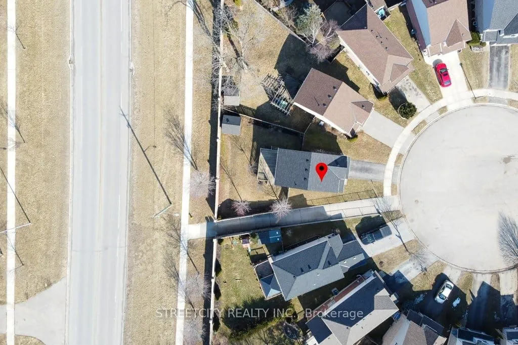 506 Blackwater Place E