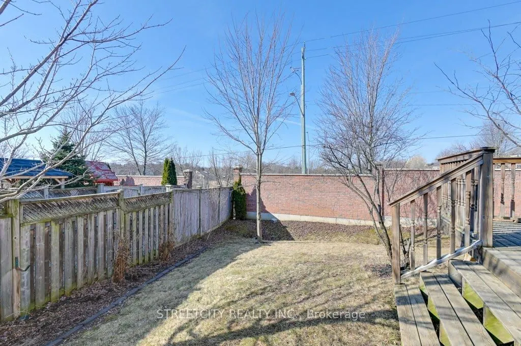 506 Blackwater Place E