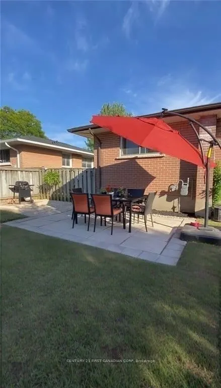74 Kipling Avenue