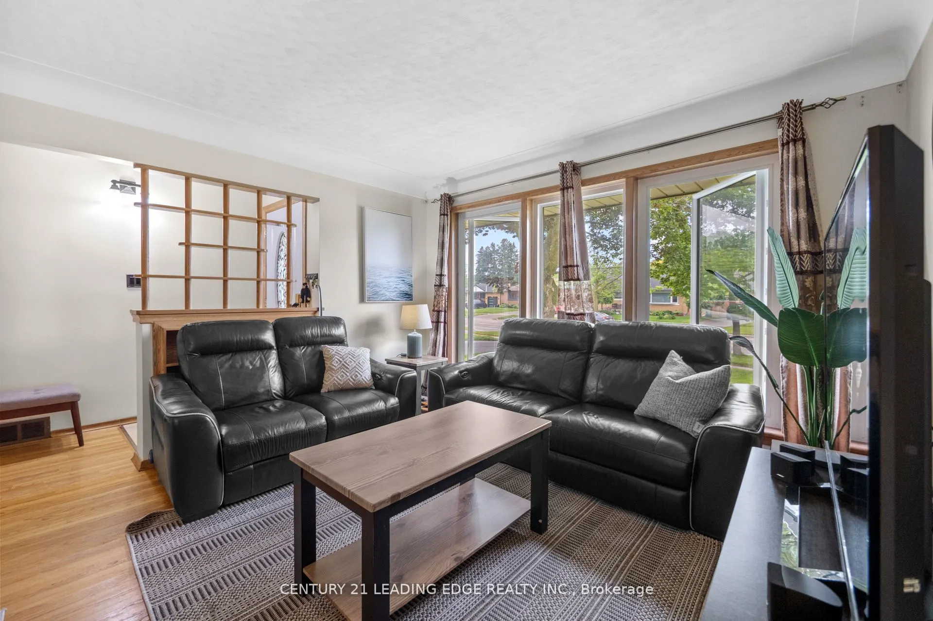 427 Krug Street, #Main