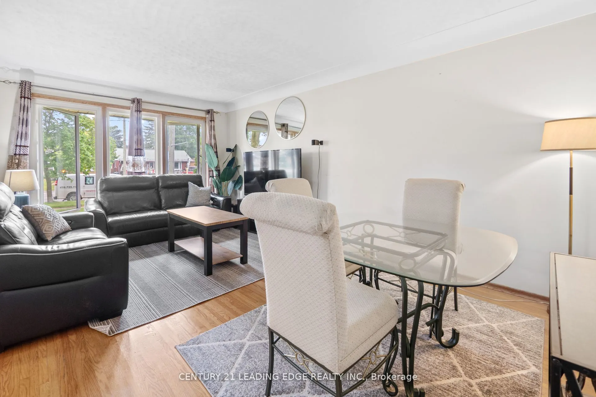 427 Krug Street, #Main