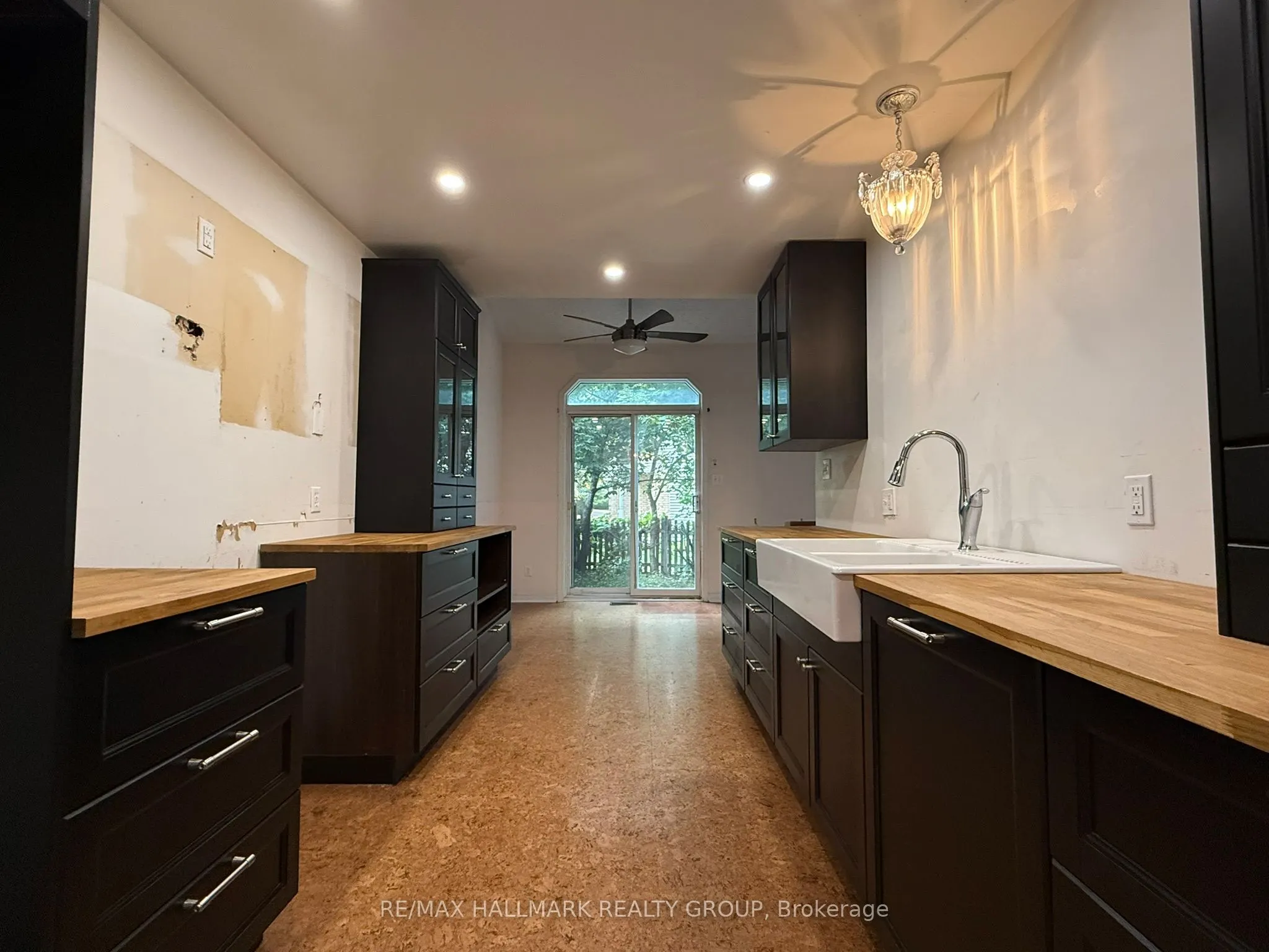 195 Blackdome Crescent