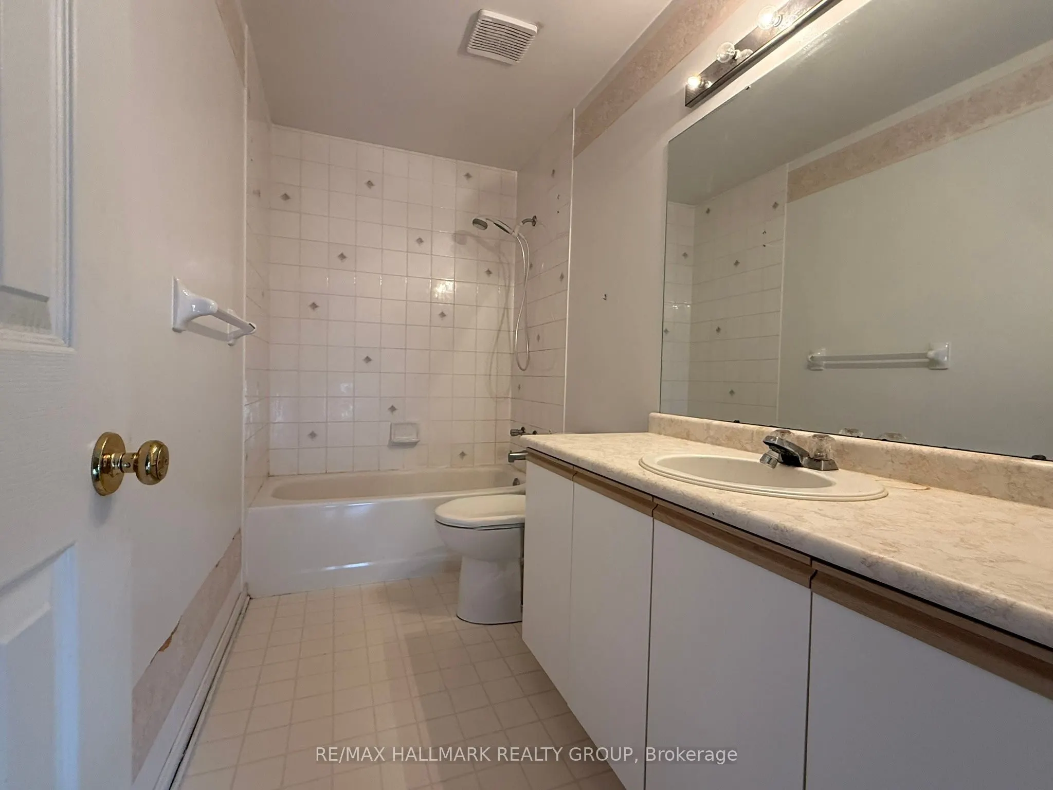 195 Blackdome Crescent