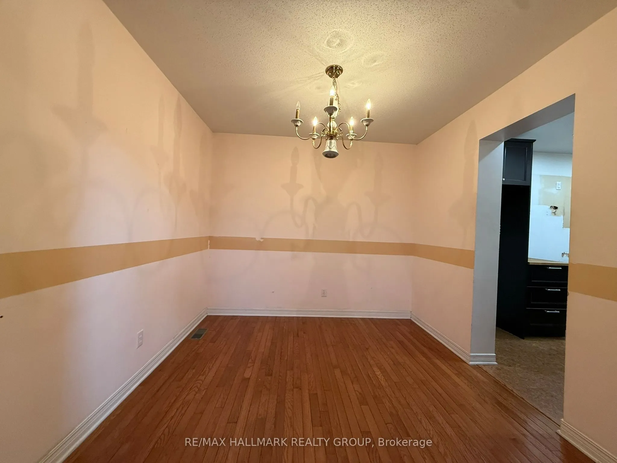 195 Blackdome Crescent