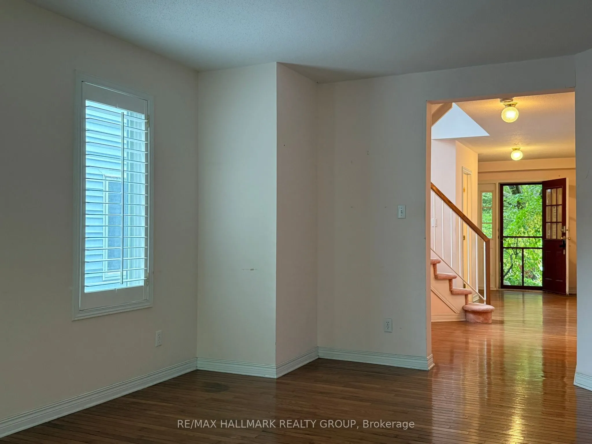 195 Blackdome Crescent