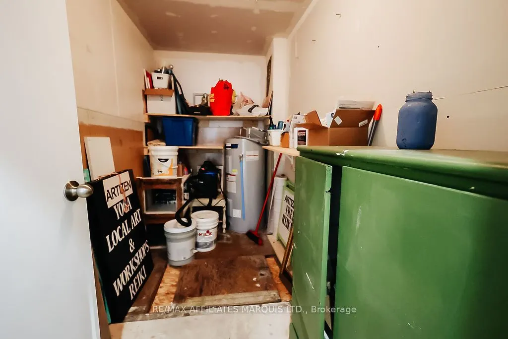 188 Military Road S