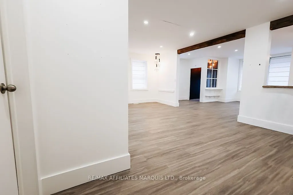 188 Military Road S
