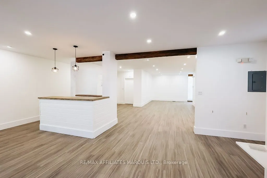 188 Military Road S