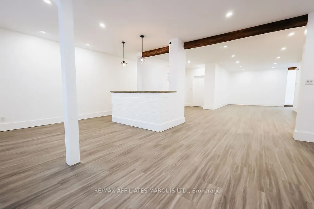 188 Military Road S