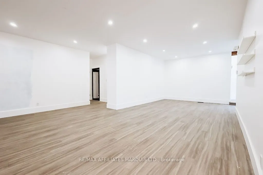 188 Military Road S