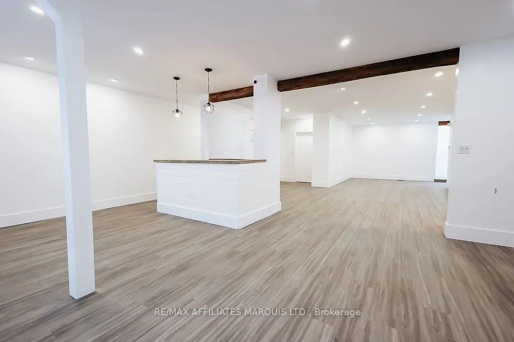 188 Military Road S
