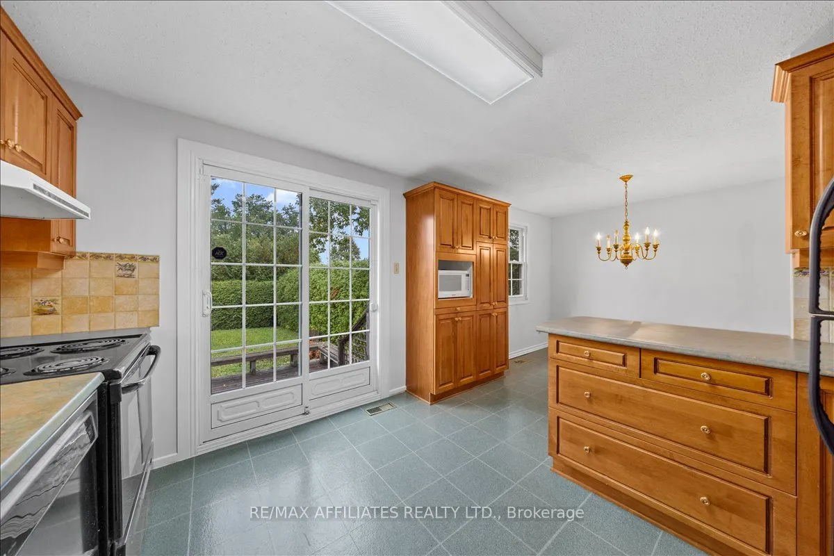 1610 Schouten Drive