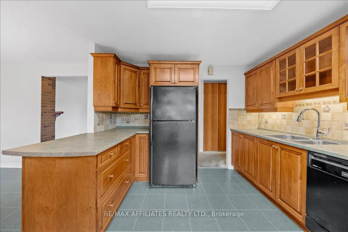 1610 Schouten Drive