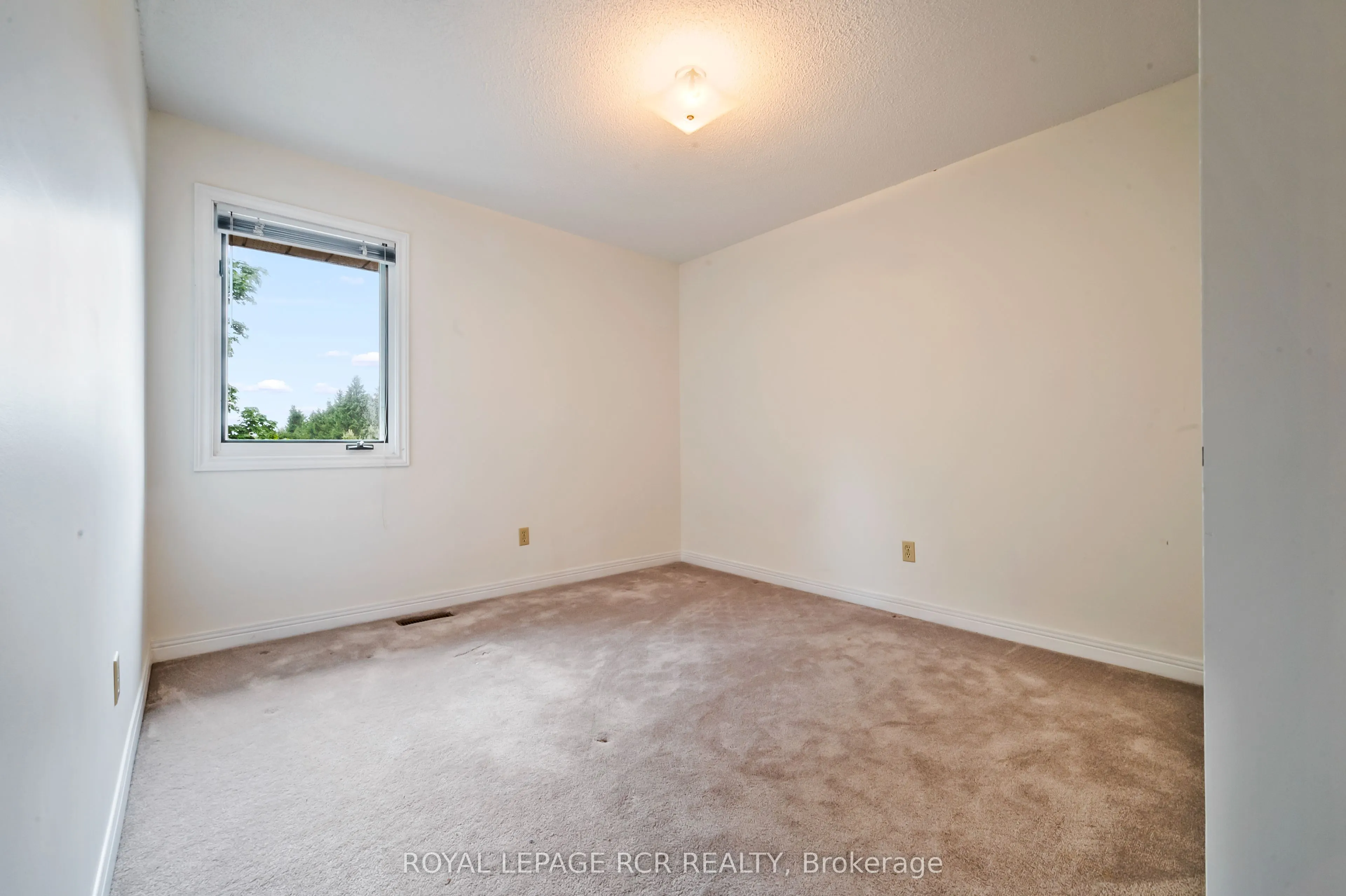 6 Cedar Ridge Court