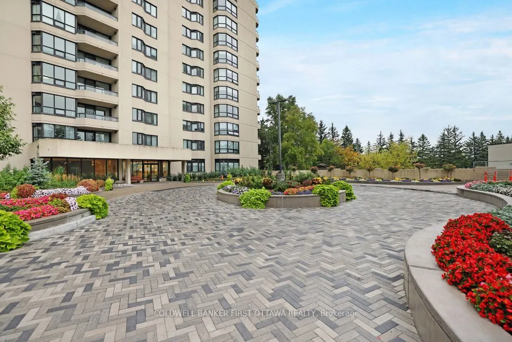 1500 Riverside Drive, #807
