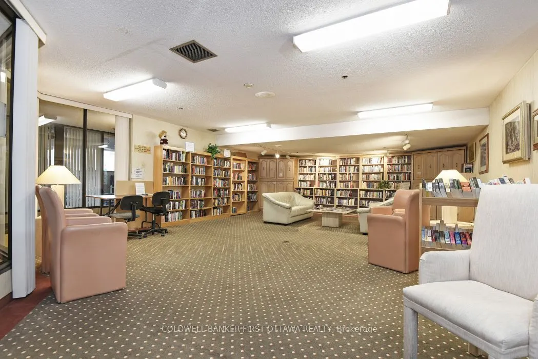 1500 Riverside Drive, #807