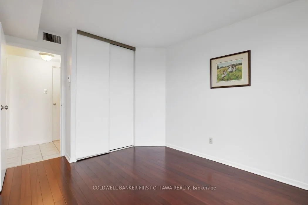 1500 Riverside Drive, #807