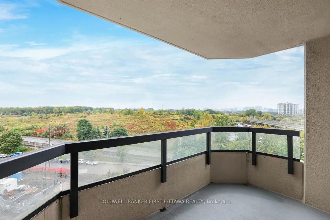 1500 Riverside Drive, #807