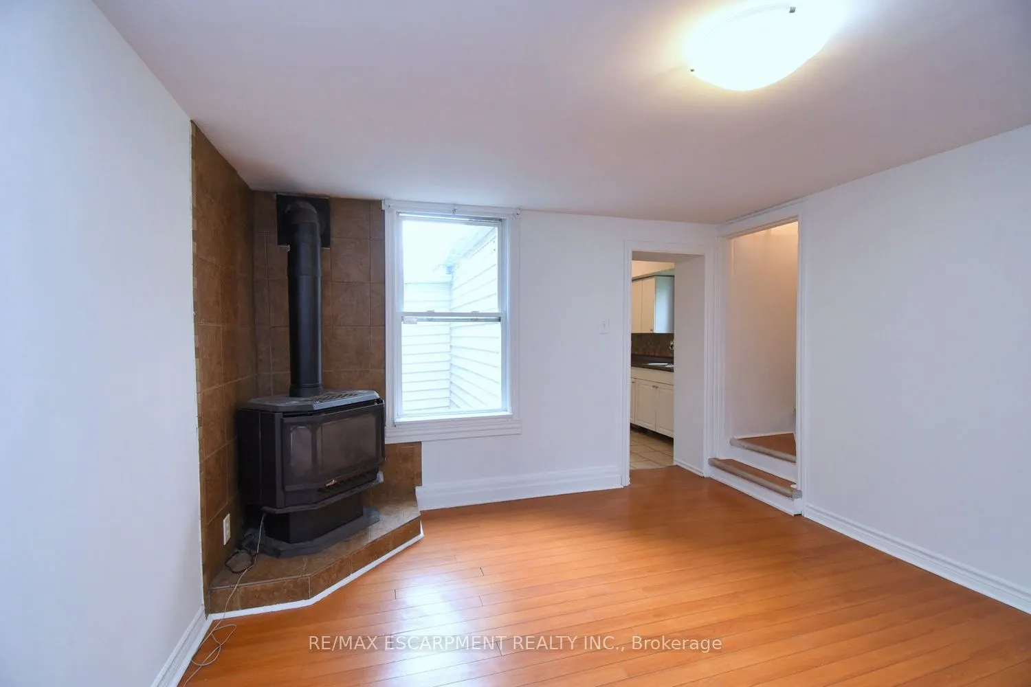 122 Evans Street