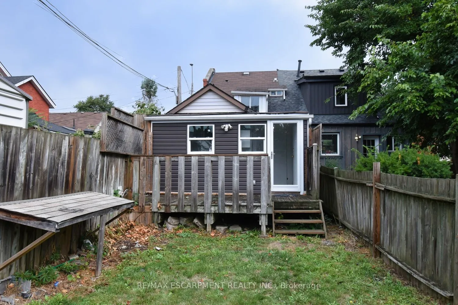 122 Evans Street