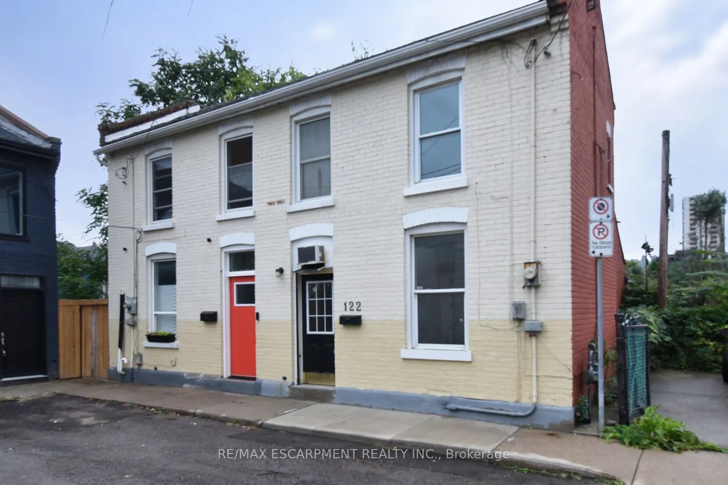 122 Evans Street