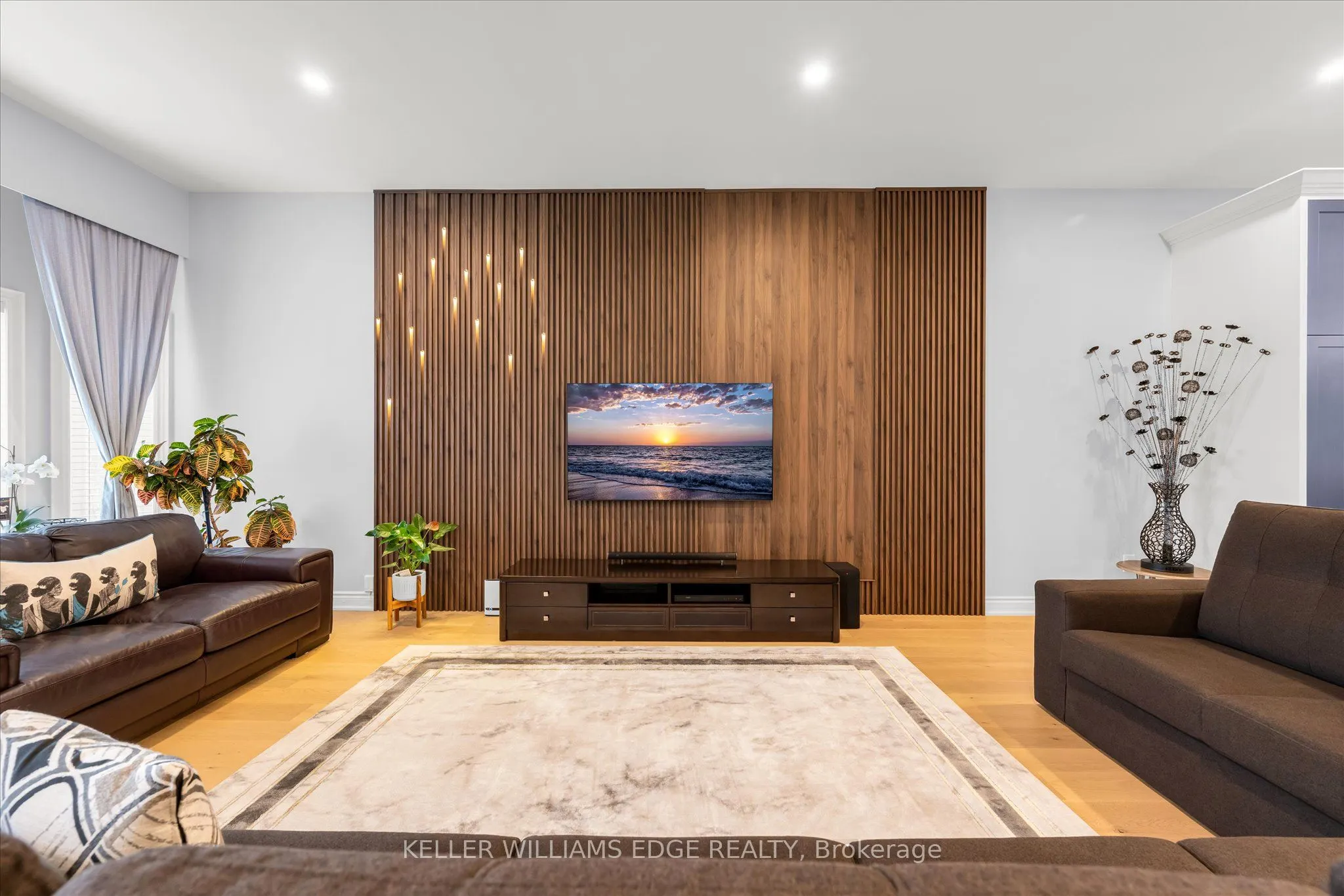 156 Hetram Court